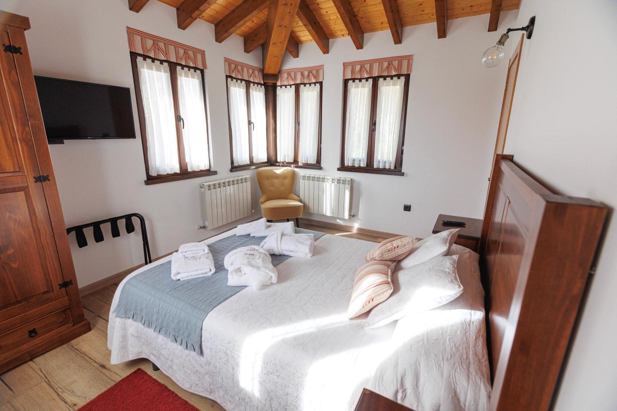 Villa La Casina De Parres San Juan de Parres Esterno foto